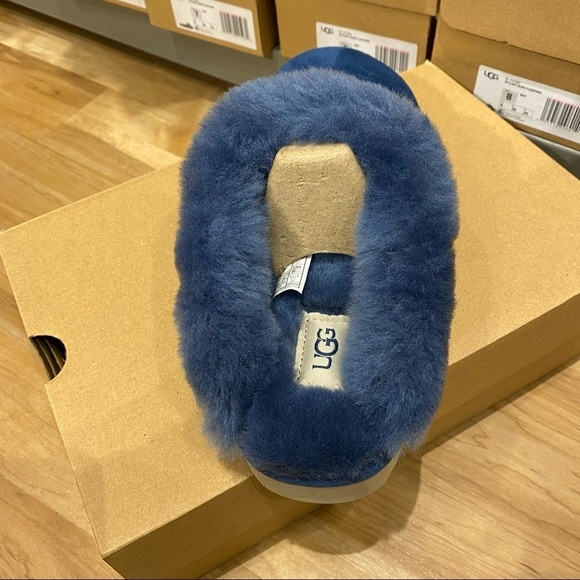 UGG | Cluggette Suede Sheepskin Lined Slippers In Ocean Blue NEW - Picture 4 of 6